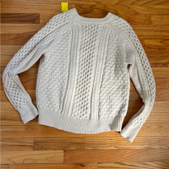 JCrew - Women Size Medium - Cream  blended lambswool - Pom Pom Front - Picture 9 of 11